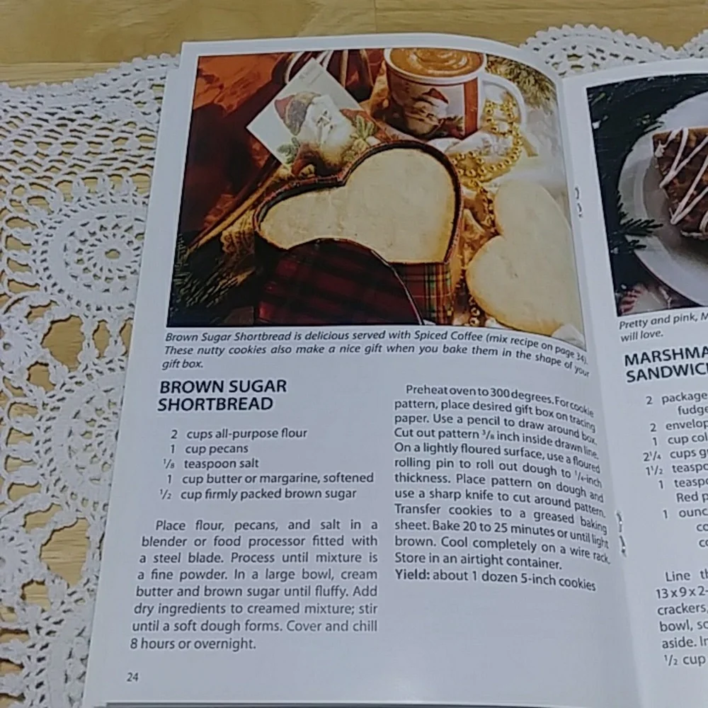 Cookbook Bundle - Pampered Chef, Family Living